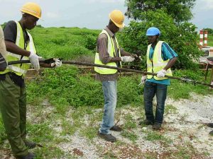 ACE-Conakry-cable-cleaning-1024x768